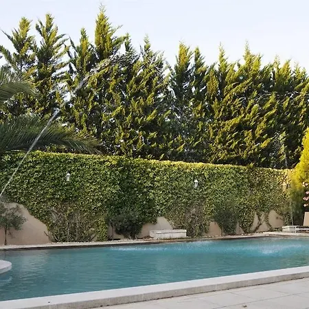 Lou Mistralou Hotel 3*
