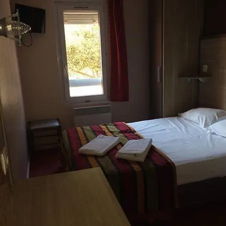 Lou Mistralou Hotel Saint-Andiol