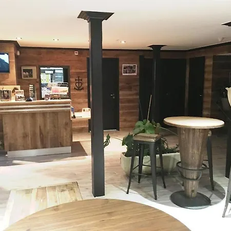 Hotel Lou Mistralou